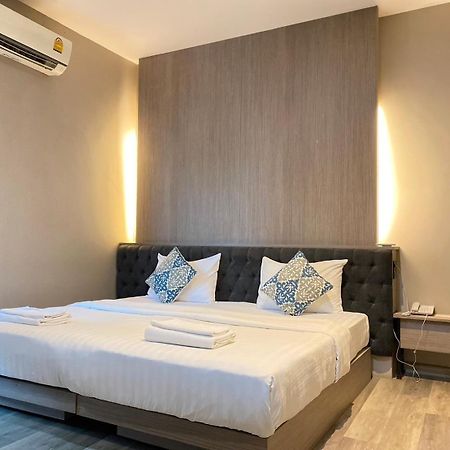 Tara Park Resotel Rangsit Exterior photo