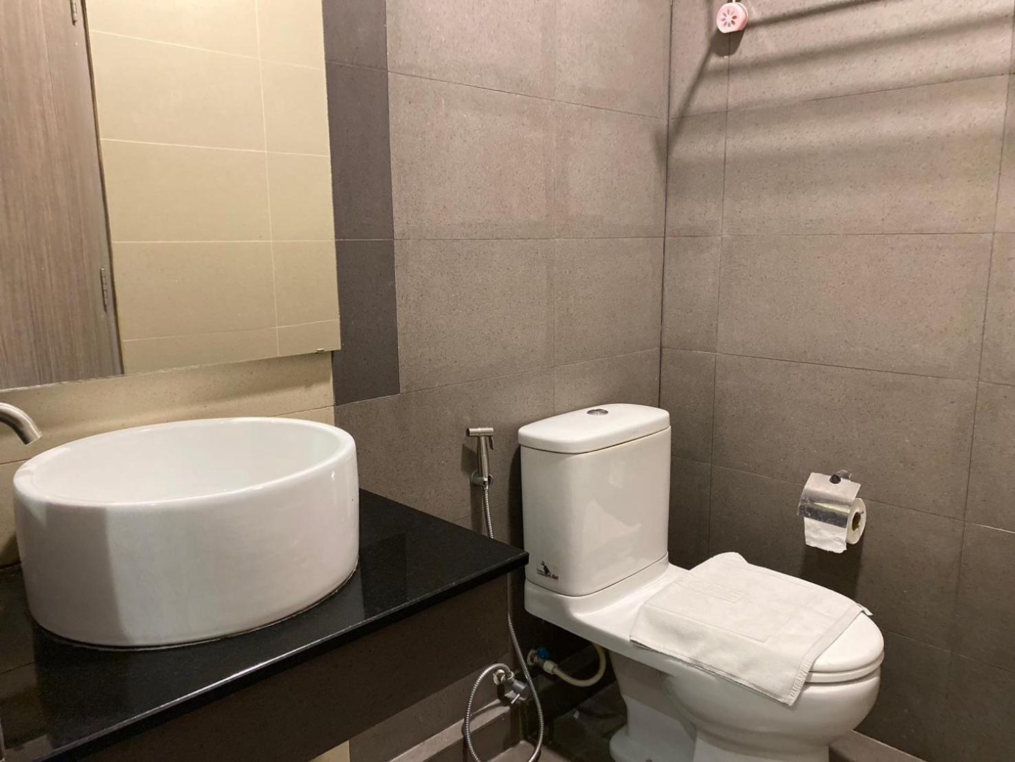 Tara Park Resotel Rangsit Exterior photo