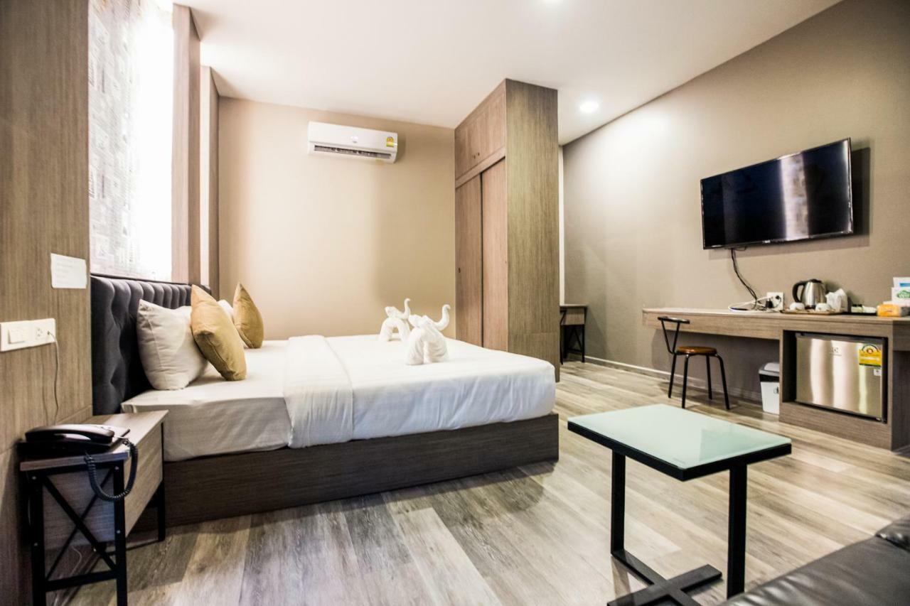 Tara Park Resotel Rangsit Exterior photo
