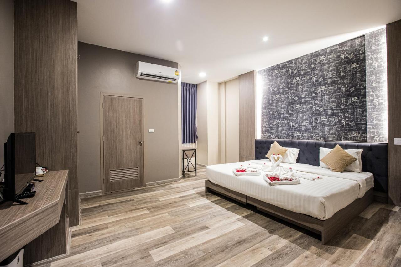 Tara Park Resotel Rangsit Exterior photo